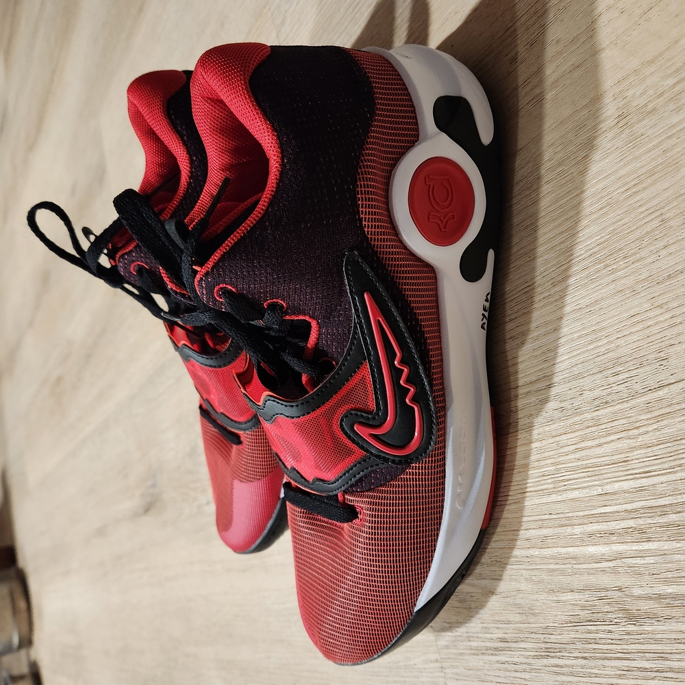KD Trey 5 X Basketball Mens Shoes (DD9538-006, Black/Nike Red and Black Sneakers